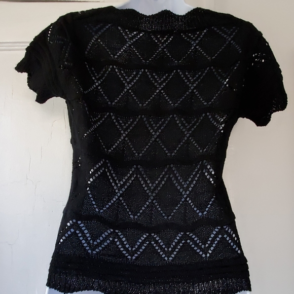 Tops - Picture 5 of 7